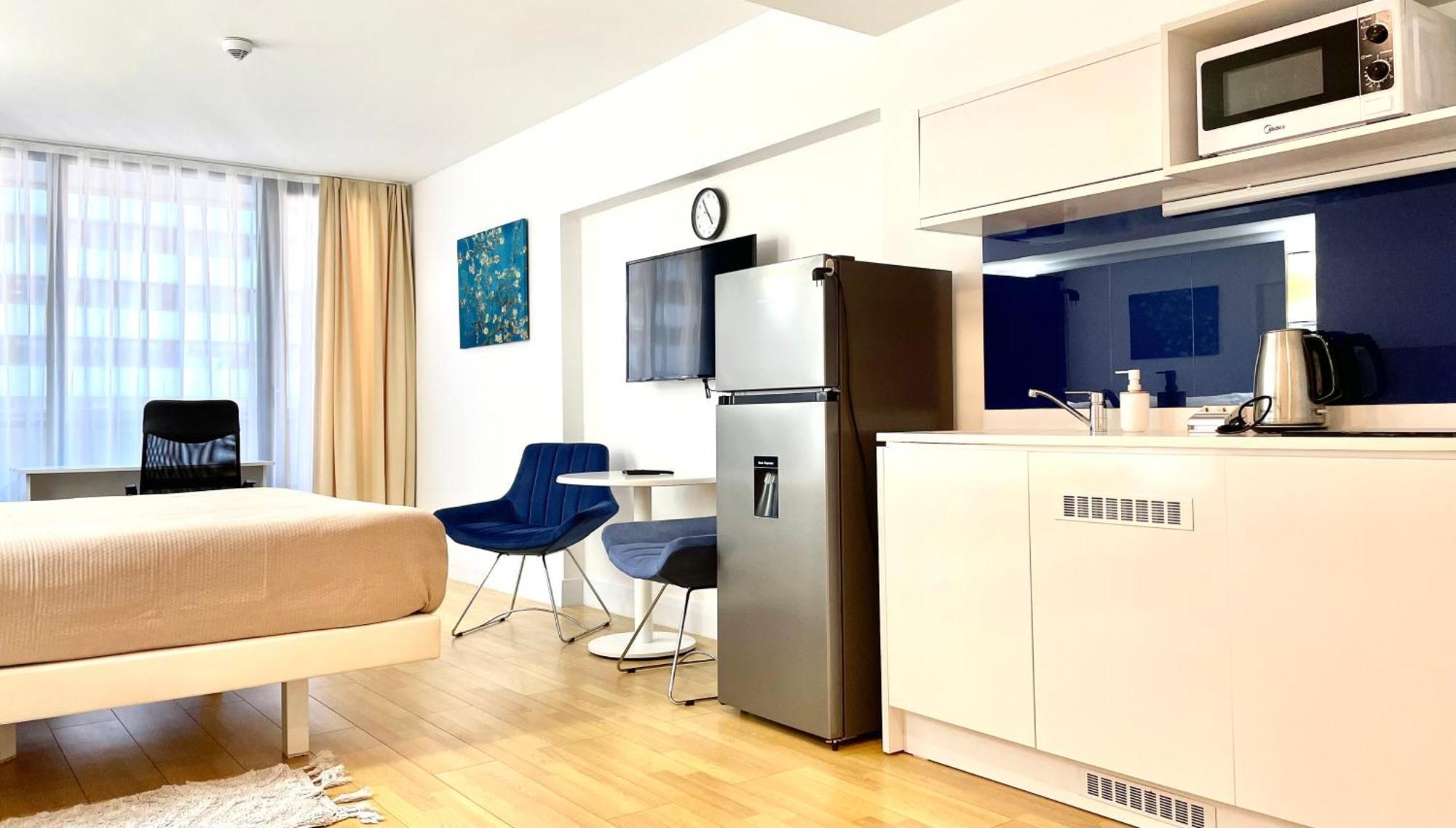 Sky Apartments 巴统 外观 照片