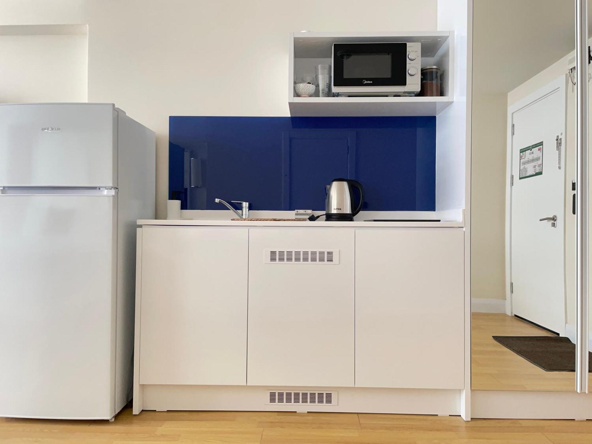 Sky Apartments 巴统 外观 照片