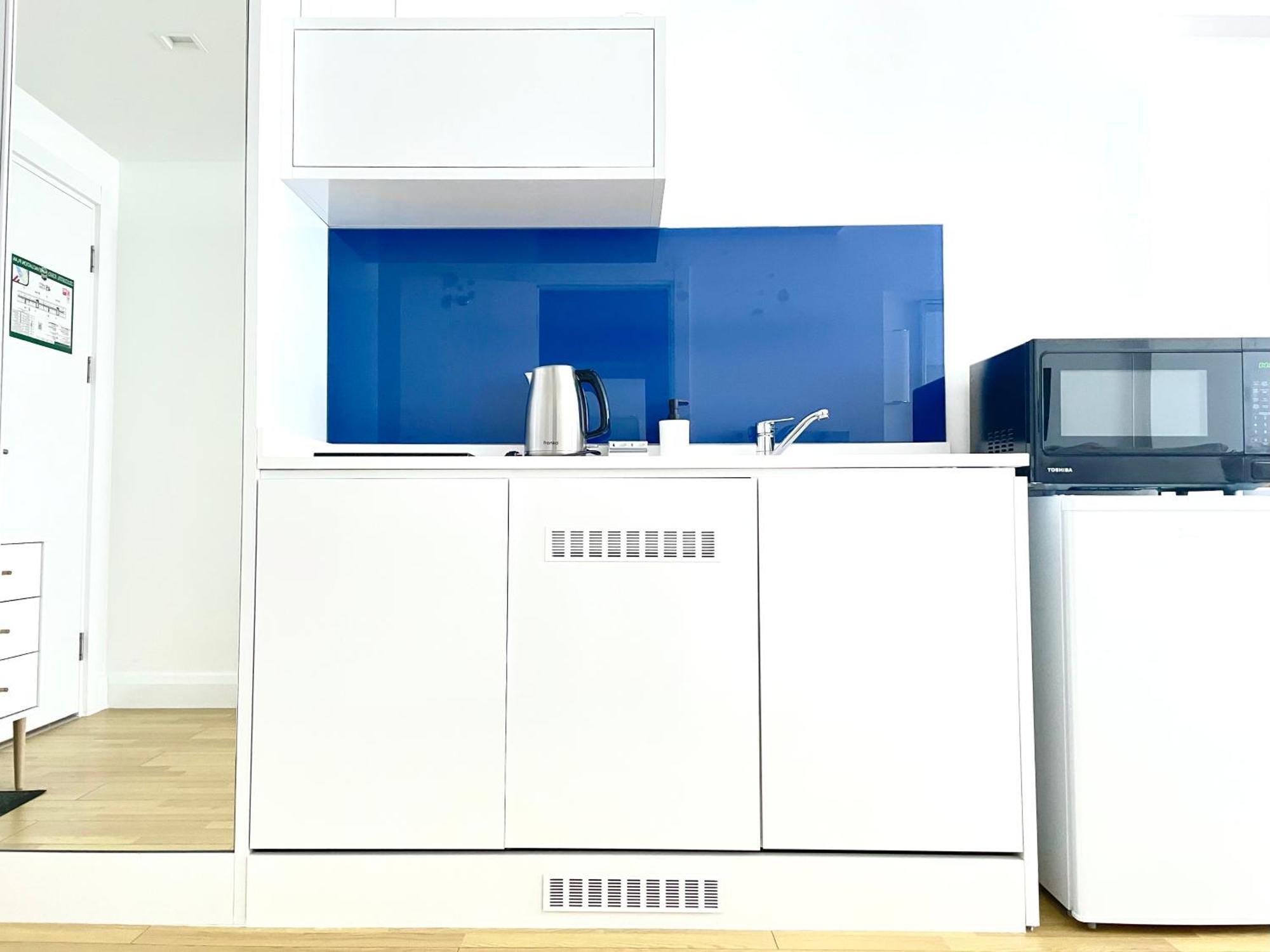 Sky Apartments 巴统 外观 照片