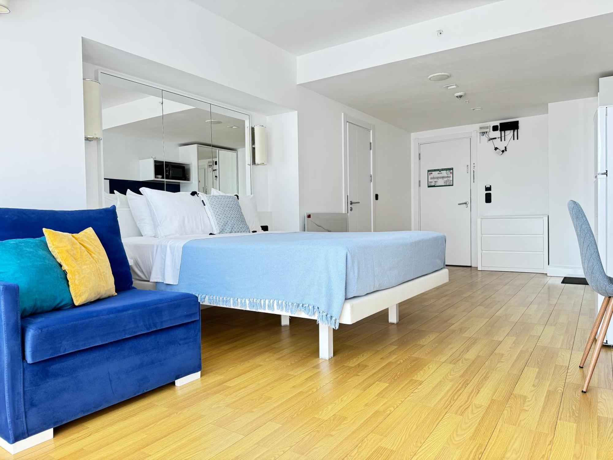 Sky Apartments 巴统 外观 照片