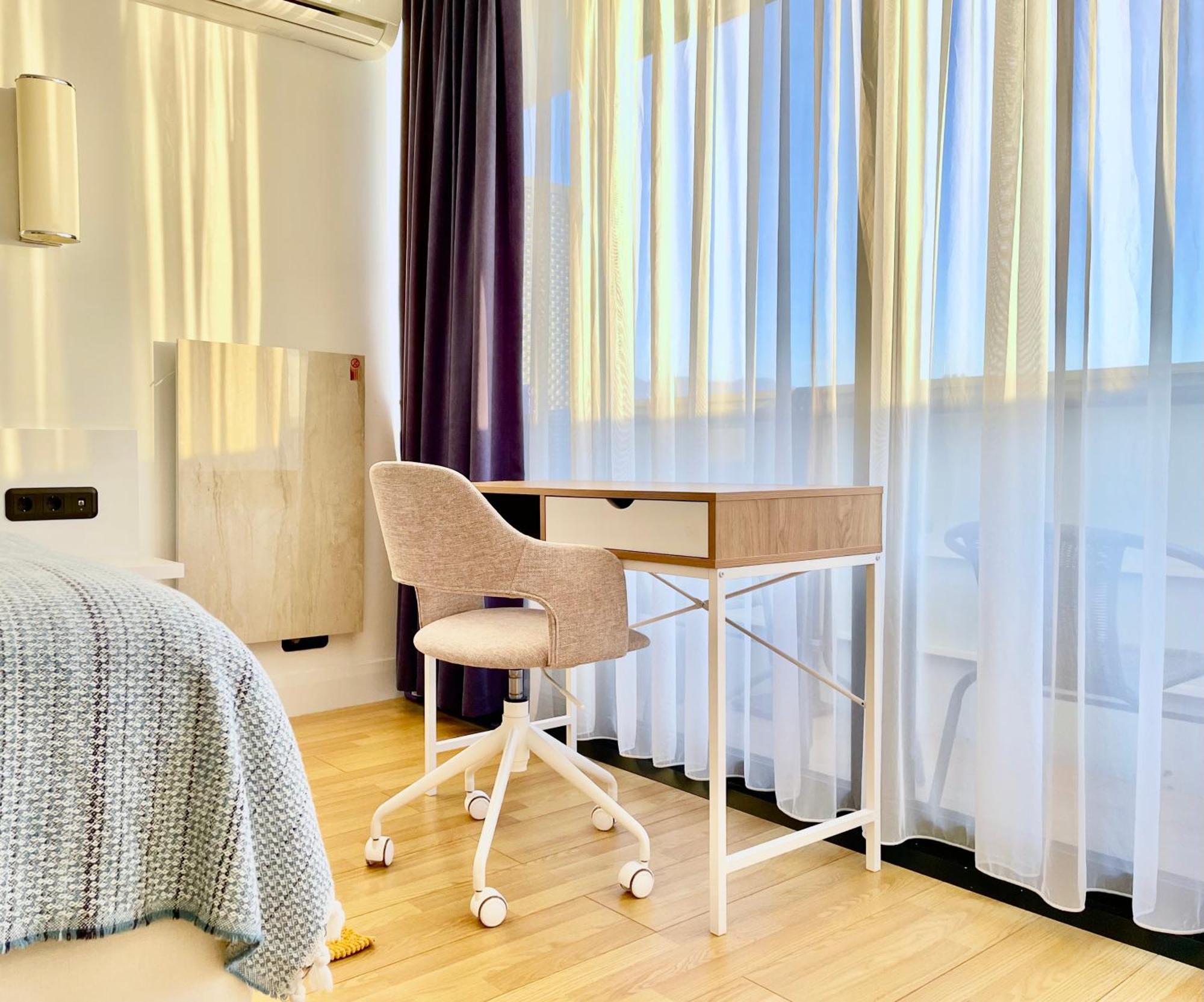 Sky Apartments 巴统 外观 照片